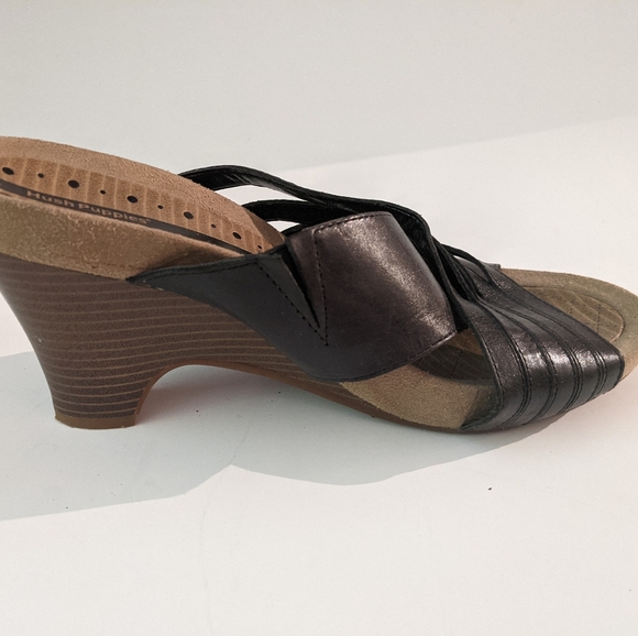 Hush Puppies wedge sandals, black, size 10 - Picture 4 of 4